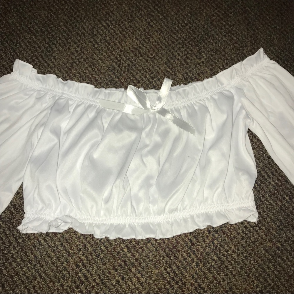 ❗️SOLD❗️ Cropped Peasant Top - Picture 3 of 4